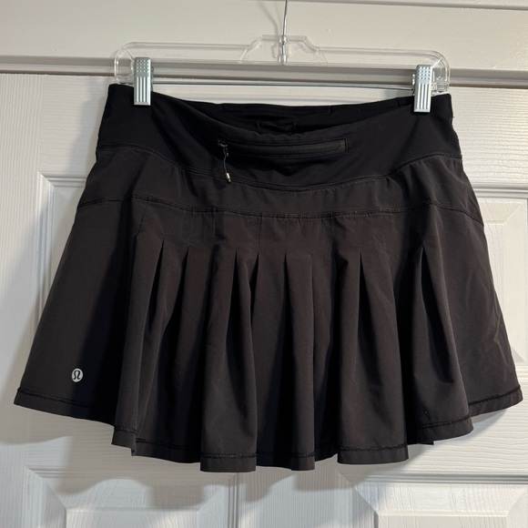 Lululemon Circuit Breaker Skirt EUC Size 6 - Picture 5 of 9